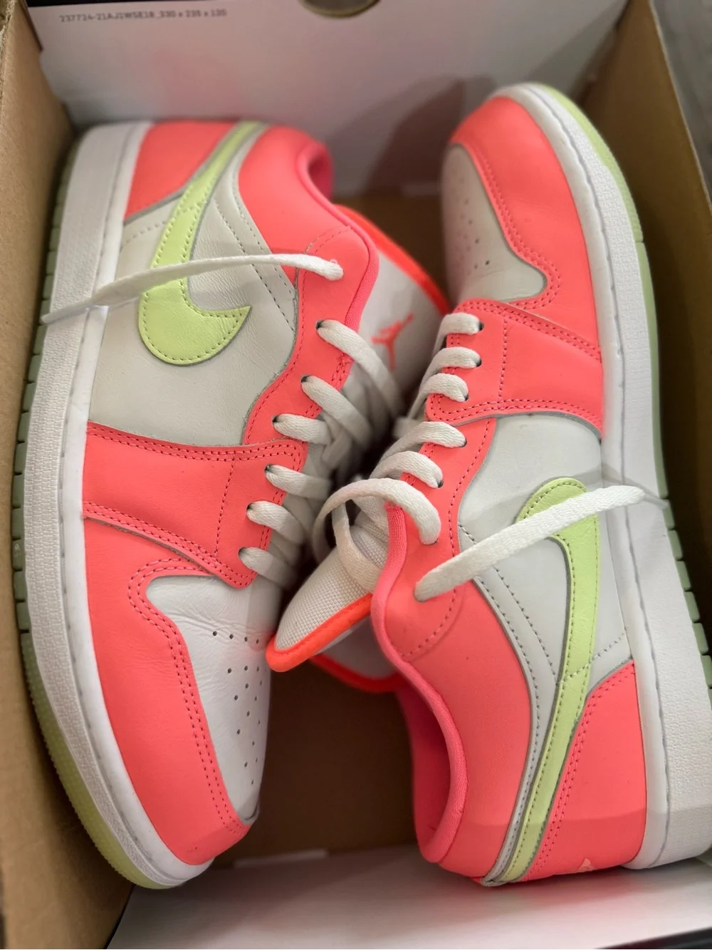 Nike Air Jordan 1 Low SE 